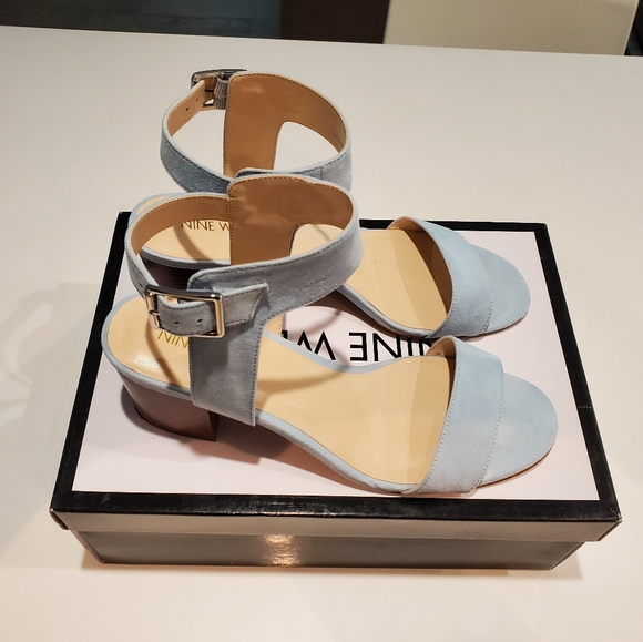 Powder Blue Sandals w/ Block Heel & Ankle Strap - Picture 4 of 6